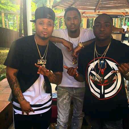 VIDEO | Davido, Wizkid, Sinarambo Chairman HKN, B_Red Chill Out with Trey Songz