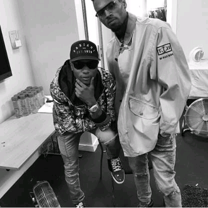 VIDEO | WizKid and Chris Brown Vibing To Mr Eazi’s Skin Tight