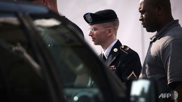 Chelsea Manning makes second suicide attempt in US prison