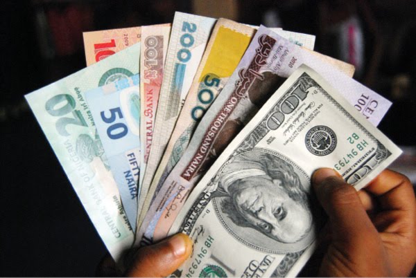 Naira stabilises at N490/$