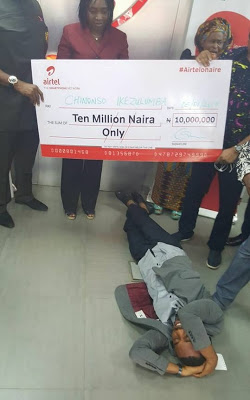Man Faints After Receiving N10million Cheque He Won In Promo. (Photos)