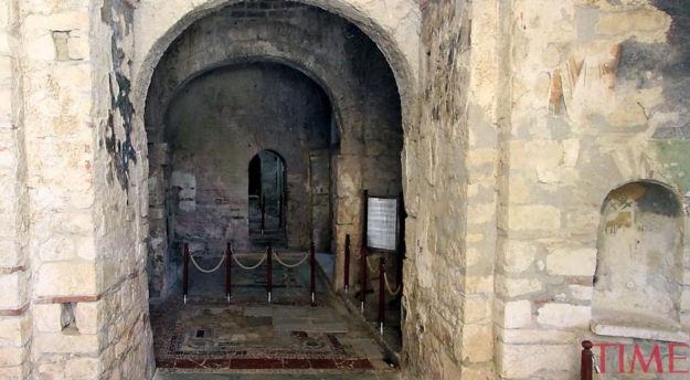 Archaeologists ‘unearth tomb of Santa Claus’ in Turkey