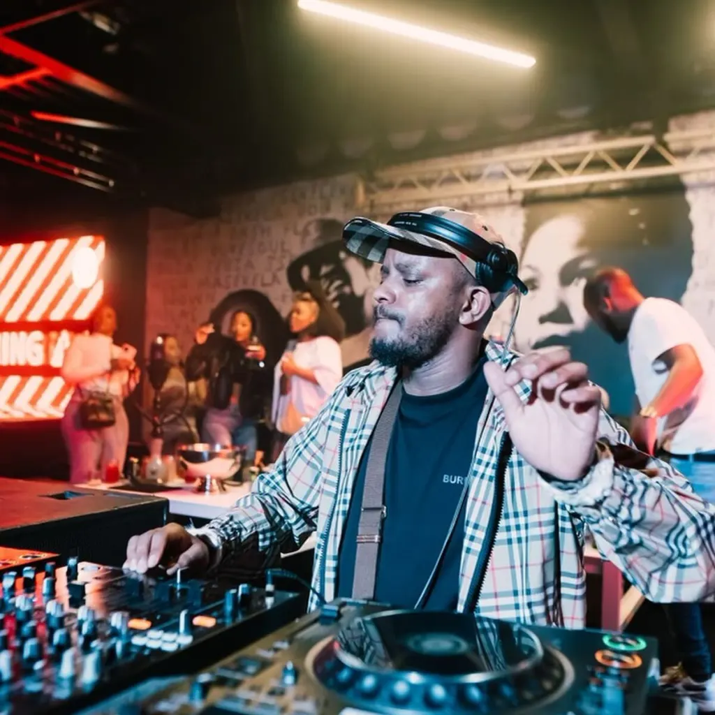 DOWNLOAD Kabza De Small & Nicole Elocin – Dreaming mp3