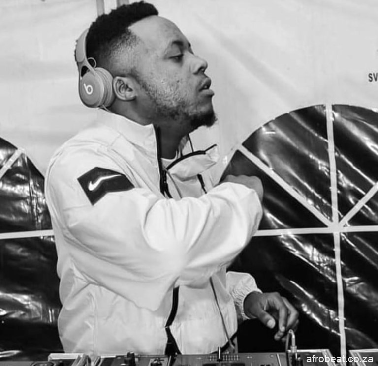 DOWNLOAD Kelvin Momo Ft. Babalwa M – Linga mp3