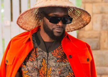 DOWNLOAD Arrow Bwoy ft Kristoff – Pull Up mp3