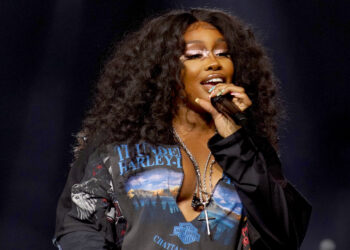 SZA Biography, Real Name, Age, Boyfriend, Height, Net worth & Child