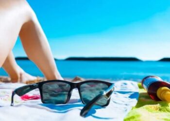 Quick workouts to burn calories while on vacation