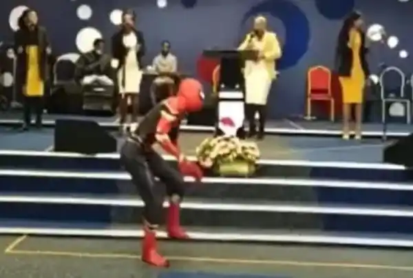 Spiderman goes to church (Video)