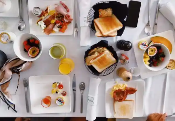 How to host an unforgettable Mother’s Day brunch