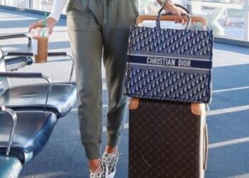5 tips to avoid airport baggage theft