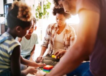 4 indoor games for families you must try this weekend