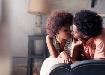 5 reasons why kissing is so important in relationships