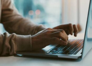 5 tips to extend the lifespan of your laptop