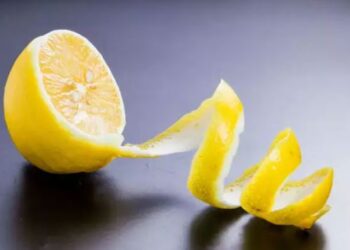 Here’s why you should not throw away lemon peels