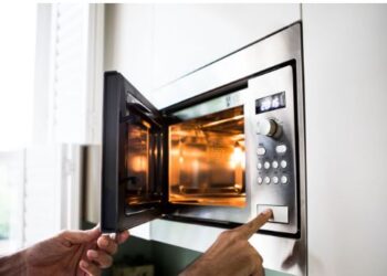 7 etiquette rules for using microwave at work