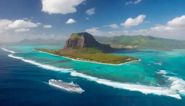 HOME | ENTERTAINMENT | MZANSI NEWS | POLITICS | VIRAL | SPORT | LIFESTYLE | EDITORIAL | CONTACT
4 types of cruises South African travellers can enjoy