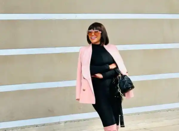 “Come with me I’ll make you famous,” Sonia Mbele says as she tours Zimbabwe