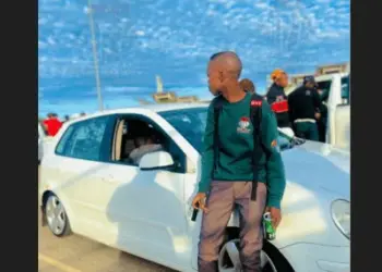 DOWNLOAD Omphile Tallway & DJ Kuzz – deshe mp3