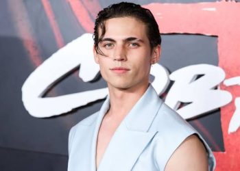 Tanner Buchanan: Age, Height, and Engagement with Mary Mouser