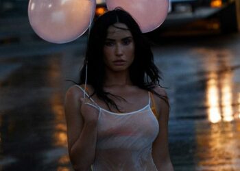 DOWNLOAD Demi Lovato – Low Rise Jeans mp3